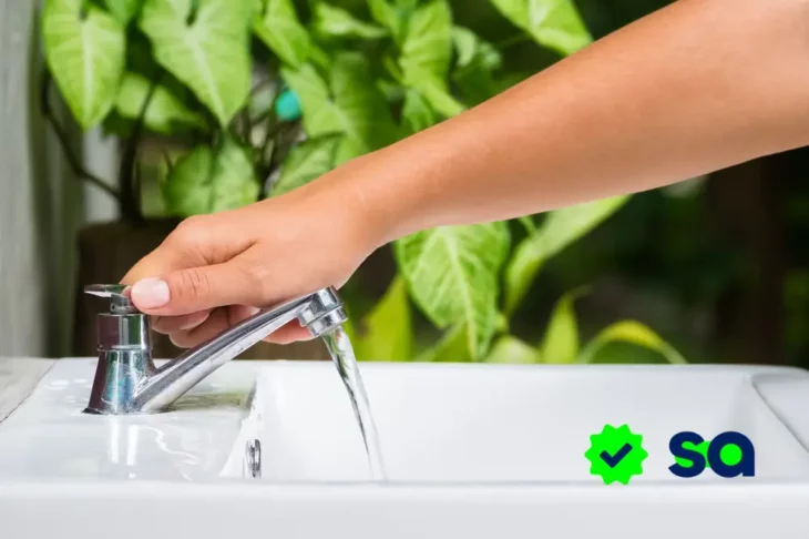 Saber cómo ahorrar agua es muy importante para reducir el valor de tus facturas mensuales, mira algunos consejos aquí.